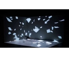 Claire Bardainne & Adrien Mondot, en los Teatros del Canal
