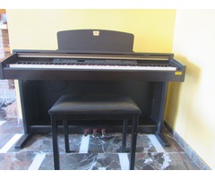 Se vende piano digital clavinova